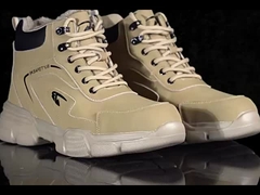 警備 作業 の ブーツ