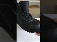 警備 作業 の ブーツ